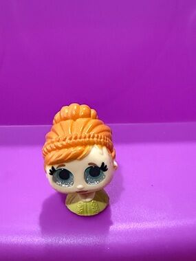 Early series Disney Doorable Orange-Haired Doll Head with Glitter Eyes